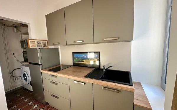 Appartement à louer    1 pièce •  Narbonne