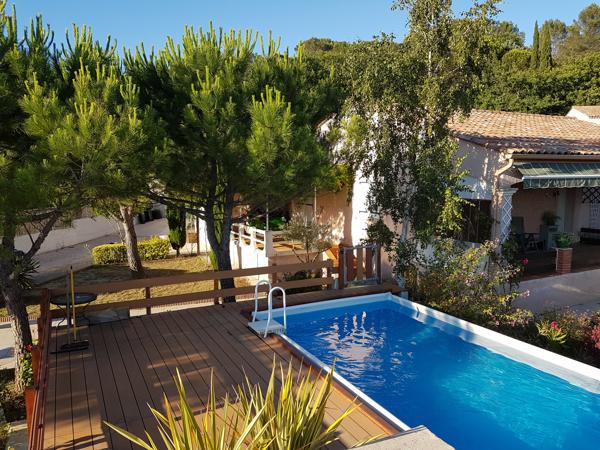 Maison avec jardin paysagé, terrasses et piscine – Alès (30100)