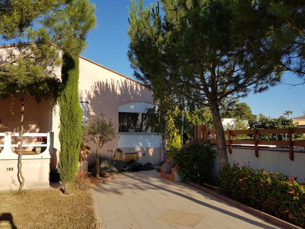 Maison avec jardin paysagé, terrasses et piscine – Alès (30100)