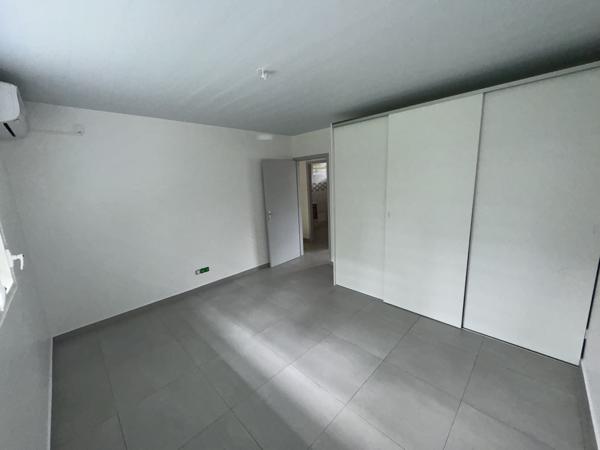 Maison mitoyenne de type T3 avec jardin de 305 m2 secteur La chaumière