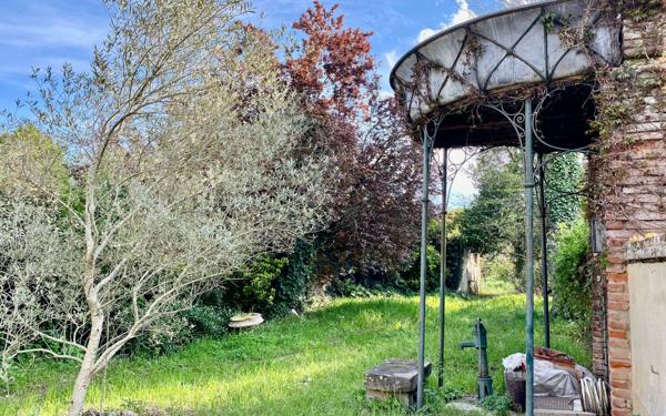 Maison à vendre    6 pièces •  Toulouse