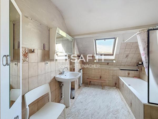 Maison 5 chambres sous-sol garage à rénover