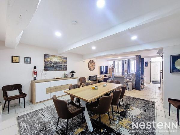 A Vendre 2 Maisons en pierre de caractère avec jardin et piscine au centre de Lectoure.