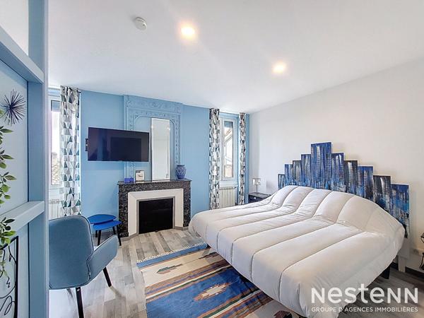 A Vendre 2 Maisons en pierre de caractère avec jardin et piscine au centre de Lectoure.