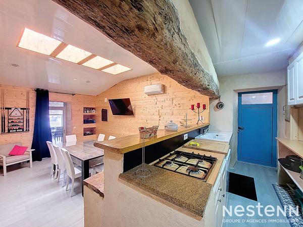 A Vendre 2 Maisons en pierre de caractère avec jardin et piscine au centre de Lectoure.