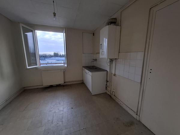 Appartement T3, dernier étage 54m2. Idéal investissement locatif ou premier achat.