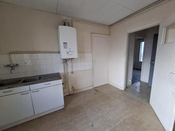 Appartement T3, dernier étage 54m2. Idéal investissement locatif ou premier achat.