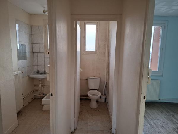 Appartement T3, dernier étage 54m2. Idéal investissement locatif ou premier achat.