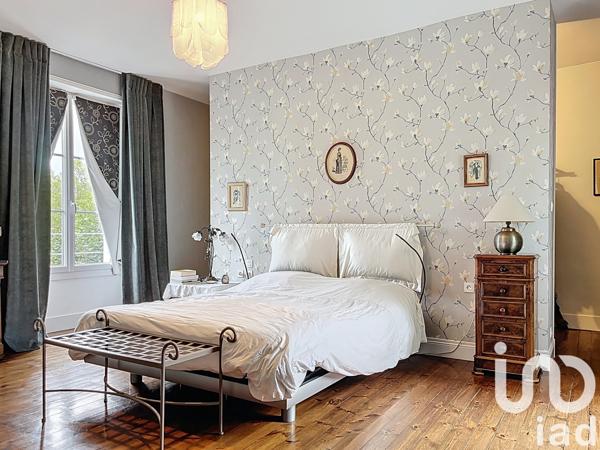 Maison à vendre 8 pièces 357 m² Cenon-sur-Vienne