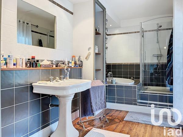 Maison à vendre 8 pièces 357 m² Cenon-sur-Vienne