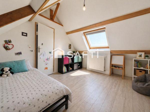 Benjamin Marcouiller vous propose : Maison 4 pièces.