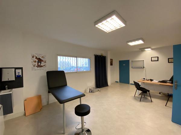 COMMERCIAL PONT L ABBE D ARNOULT - 486 m2