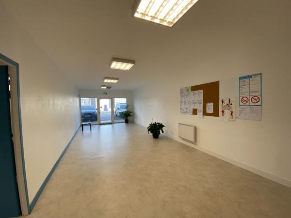 COMMERCIAL PONT L ABBE D ARNOULT - 486 m2