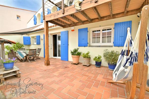 MAISON 4 FACES AVEC TERRASSES / SECTEUR CAP DE FRONT