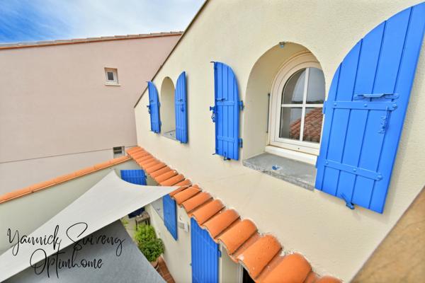 MAISON 4 FACES AVEC TERRASSES / SECTEUR CAP DE FRONT