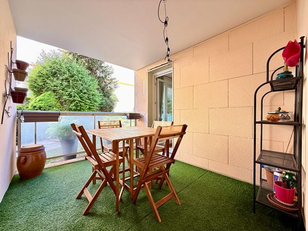 Appartement de type 3 - terrasse et garage