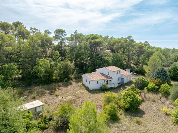 EXCLUSIVITÉ ! Maison Lorgues 5 pièces 150 m² - Terrain 4428 m² - Dépendance 60 m²