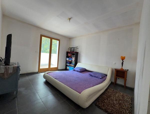 EXCLUSIVITÉ ! Maison Lorgues 5 pièces 150 m² - Terrain 4428 m² - Dépendance 60 m²