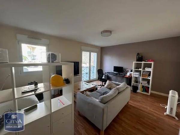 Appartement à louer 1 pièce 29.59m² Laval (53000)