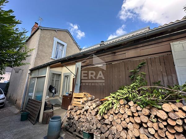 CHATEAUROUX - Proche centre ville - maison 2 chs - jardin - garage