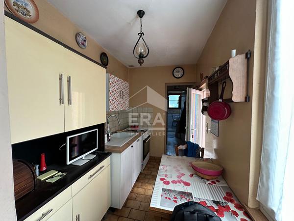 CHATEAUROUX - Proche centre ville - maison 2 chs - jardin - garage