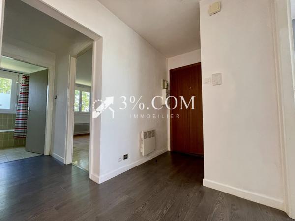 Appartement
                                                                                                                                                                                                                                                                                                                        3 pièce(s)                                                                                                                                                                                                          2 chambre(s)                                                                                                                                                                                                          65  m²