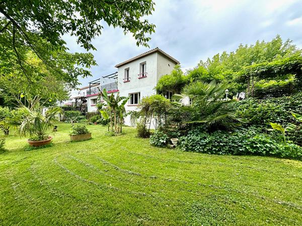 Montcuq: Hotel - Restaurant Montcuq en quercy blanc