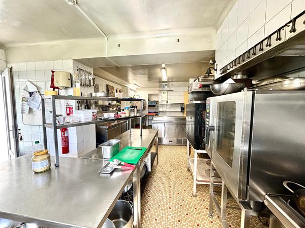 Montcuq: Hotel - Restaurant Montcuq en quercy blanc