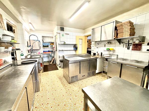 Montcuq: Hotel - Restaurant Montcuq en quercy blanc