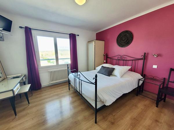 Montcuq: Hotel - Restaurant Montcuq en quercy blanc