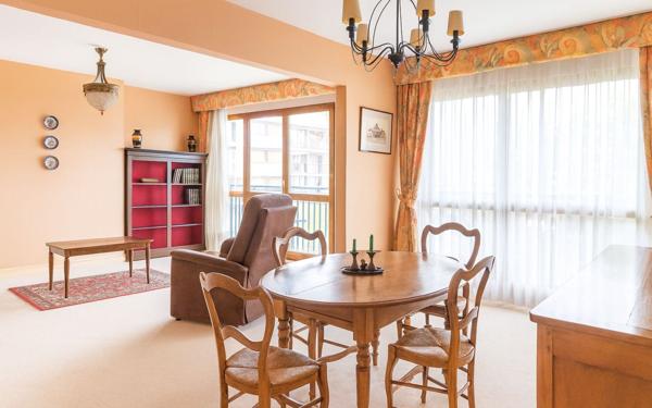 Appartement à vendre    5 pièces • 98,66 m2 Noisy-le-Roi