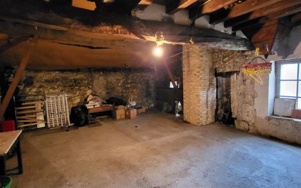 Maison à vendre    6 pièces •  Lavardac