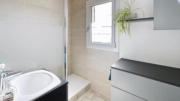 Maison individuelle d'environ 144 m2.