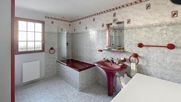 Maison individuelle d'environ 144 m2.
