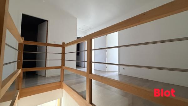 Maison 6 pièce(s)