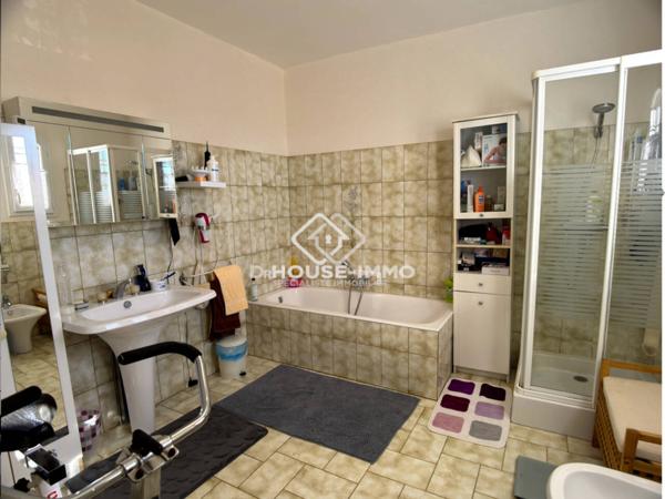 Maison à vendre 7 pièces de 365 m²