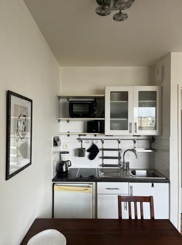 Paris (75011) Appartement calme et lumineux avec vue dégagée