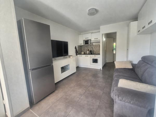 Sausset-les-Pins (13960) GRAND STUDIO AVEC JARDIN-CADRE MER&CONFORT; MODERNE
