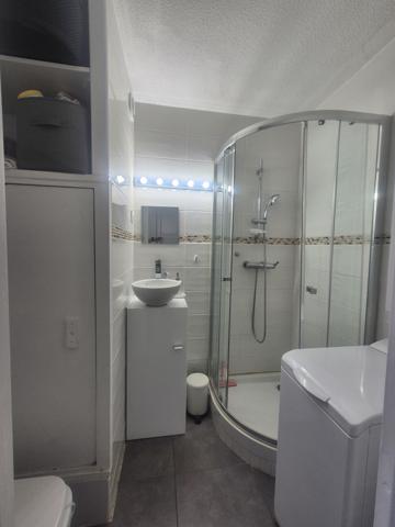Sausset-les-Pins (13960) GRAND STUDIO AVEC JARDIN-CADRE MER&CONFORT; MODERNE