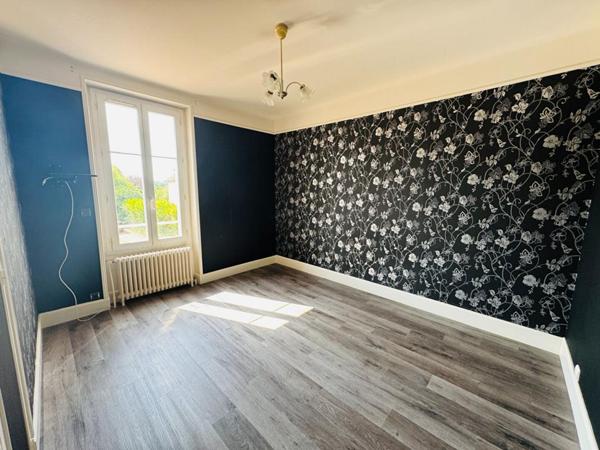 Très jolie maison des années 1930 dans un secteur calme de Cosne Sur Loire