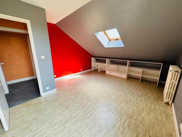 Très jolie maison des années 1930 dans un secteur calme de Cosne Sur Loire