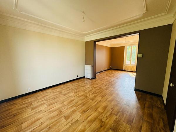 Très jolie maison des années 1930 dans un secteur calme de Cosne Sur Loire