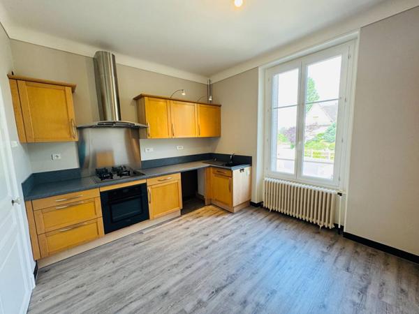 Très jolie maison des années 1930 dans un secteur calme de Cosne Sur Loire