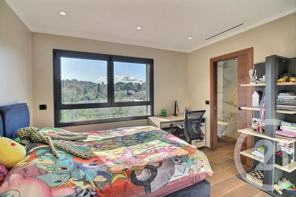 Maison à vendre  5 pièces - 175 m2 VALBONNE - 06