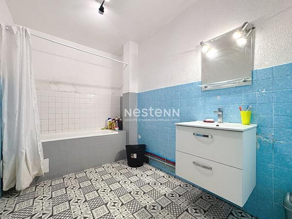 Appartement Perpignan 5 pièce(s) 96.57 m2 avec parking et cave.
