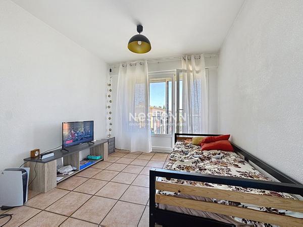Appartement Perpignan 5 pièce(s) 96.57 m2 avec parking et cave.