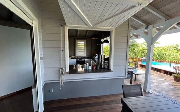 Maison à vendre    4 pièces •  Sainte-Luce