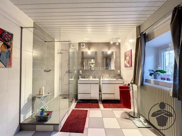 Vente Maison 5 pièces 195 m2 à Coutras
