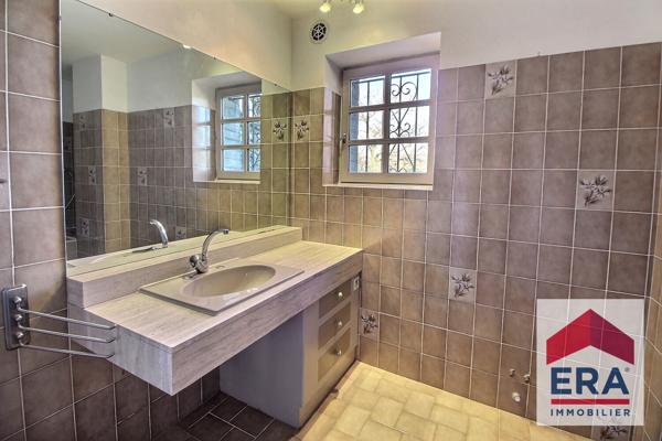 Maison Malataverne 10 pièce(s) 312 m2