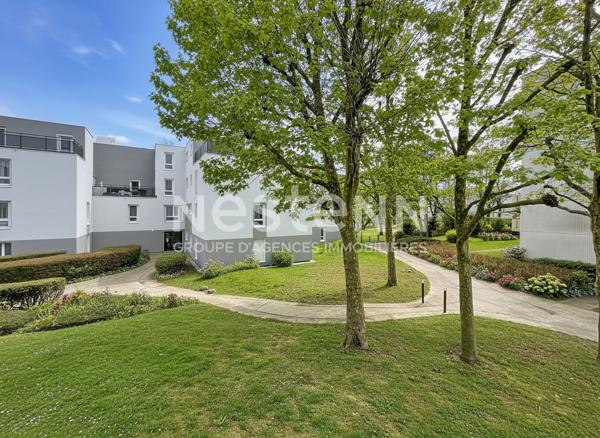 Appartement Montigny Le Bretonneux 4 pièces une place de parking